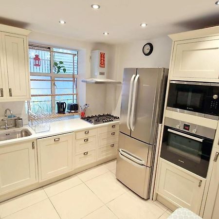 Modern 3-Bed House In Surrey Quays Villa London Luaran gambar