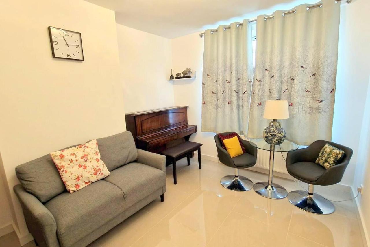 Modern 3-Bed House In Surrey Quays Villa London Luaran gambar